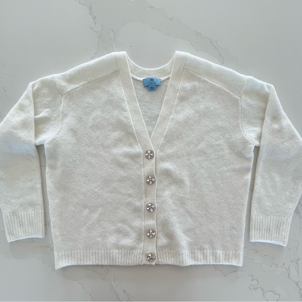 Excellent Condition CeCe Cardigan with Jewel Snap front. Cream. Size S.